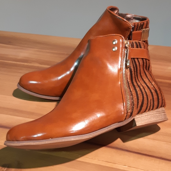 🆕️ Tiger booties - Picture 1 of 7